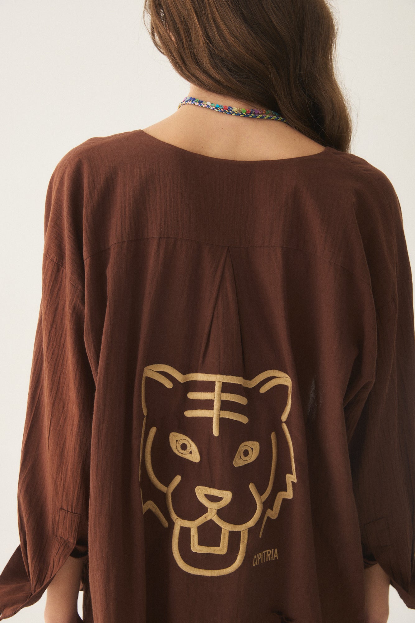 CAMISA GALA MARRON