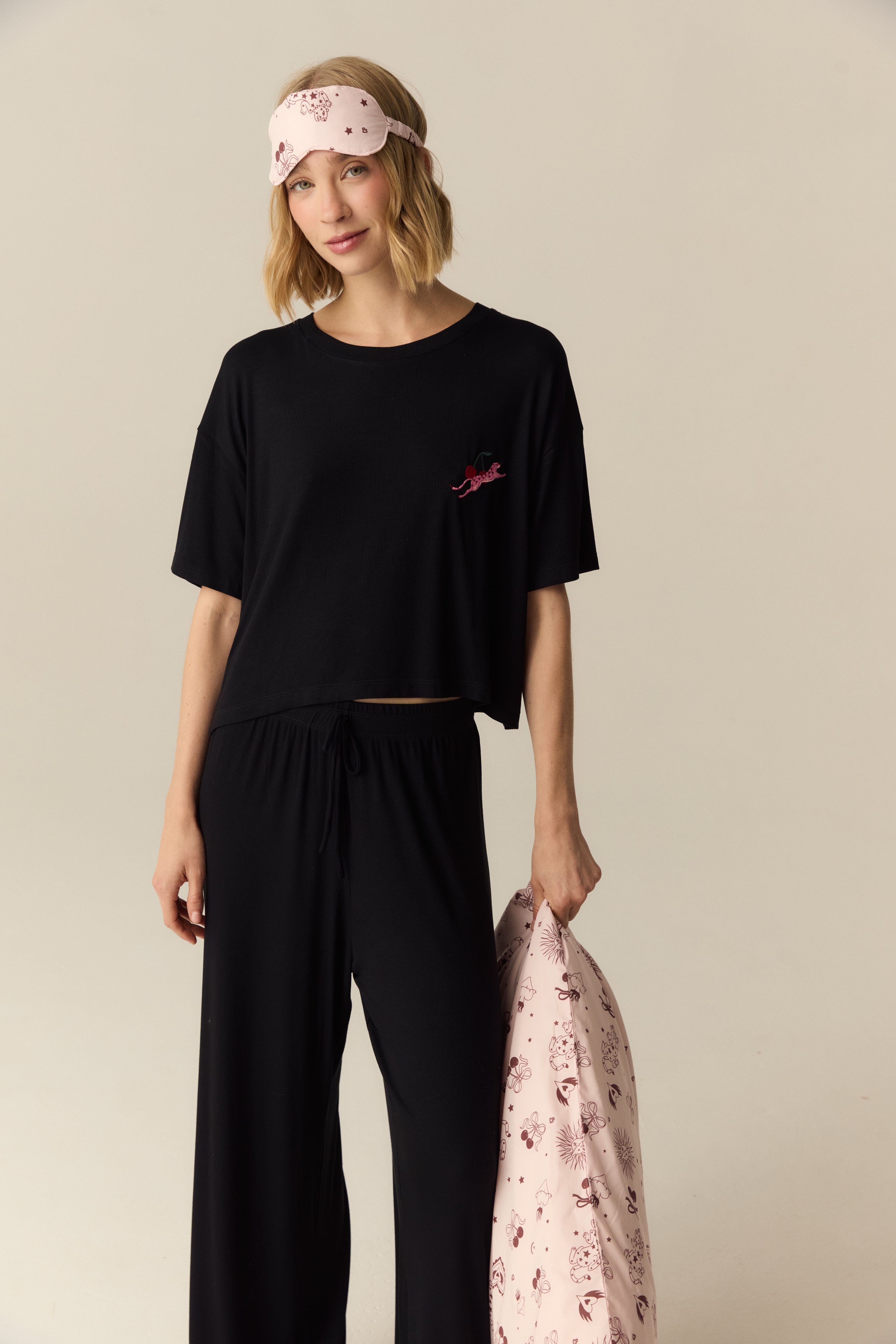 PIJAMA PURA NEGRO