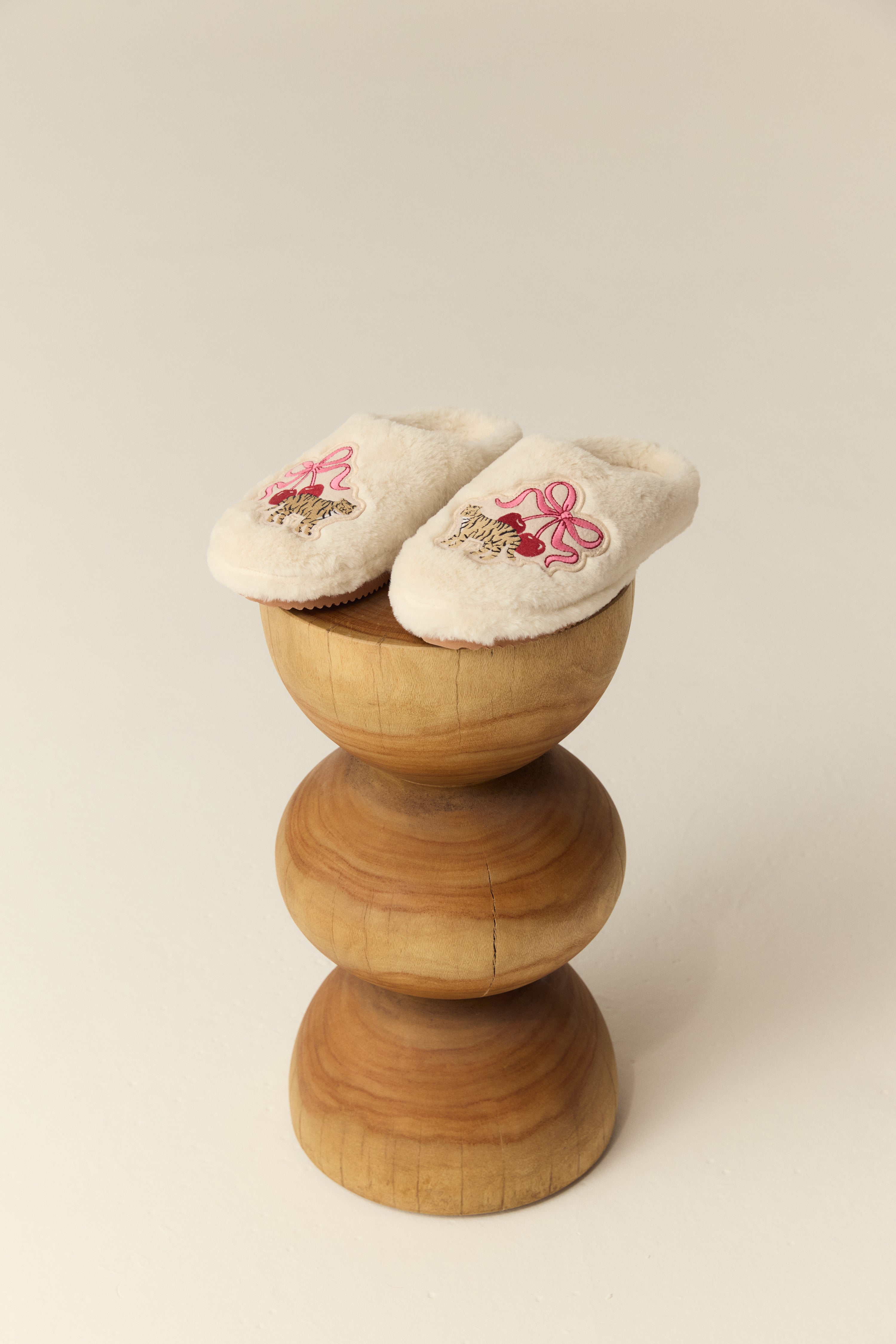 PANTUFLON MIZAR CRUDO