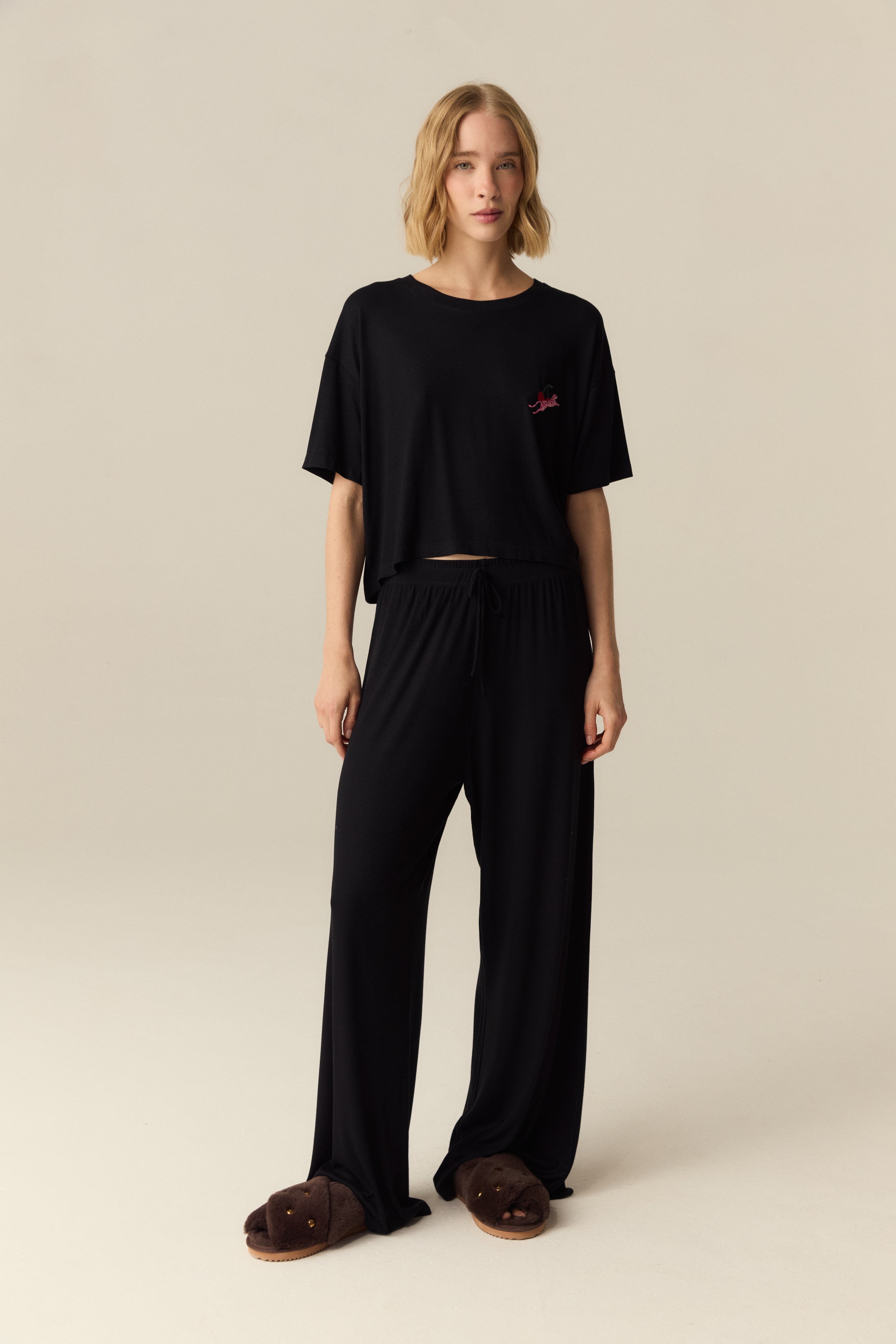 PIJAMA PURA NEGRO