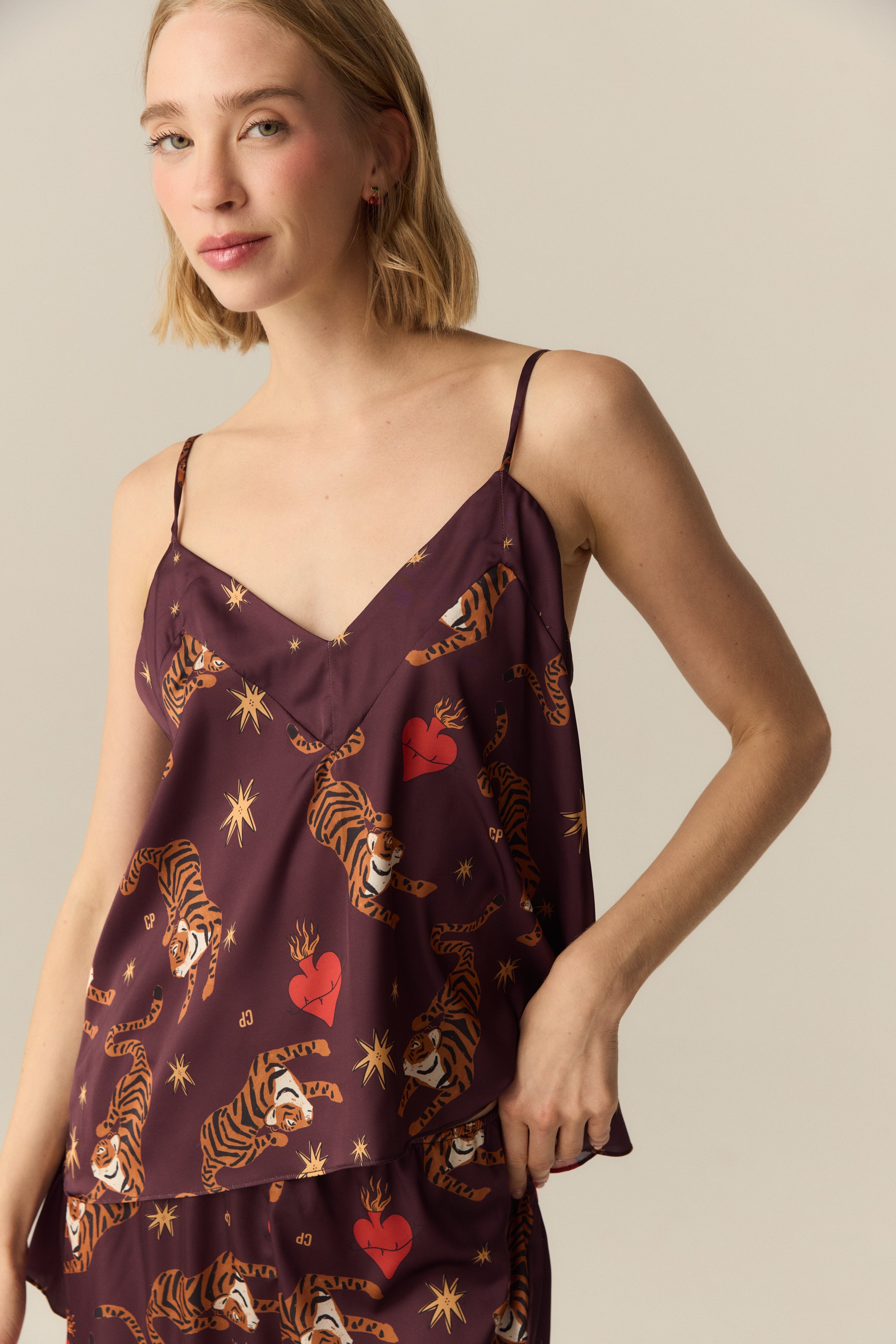 PIJAMA LYRA VEGA DARK